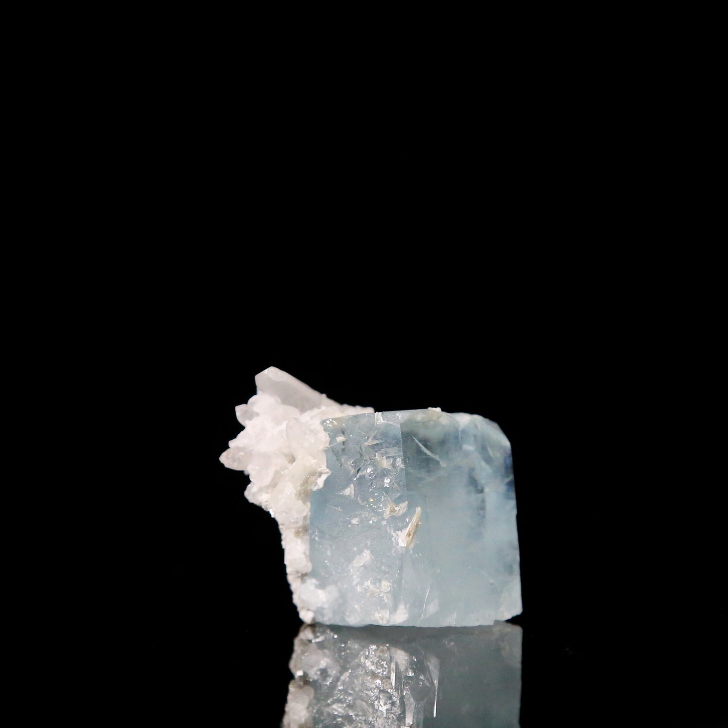 Aquamarine (doubley-terminated) with Quartz and Albite