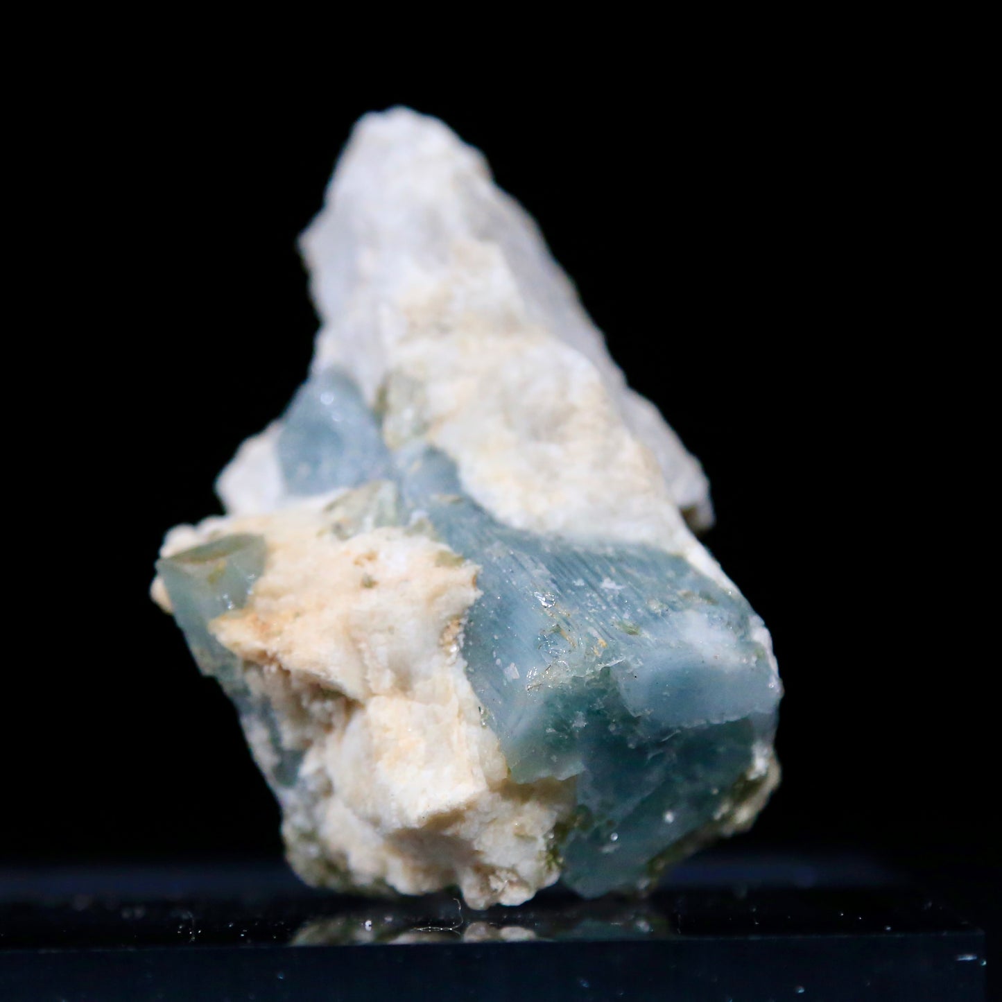 Aquamarine and Albite (174 grams)