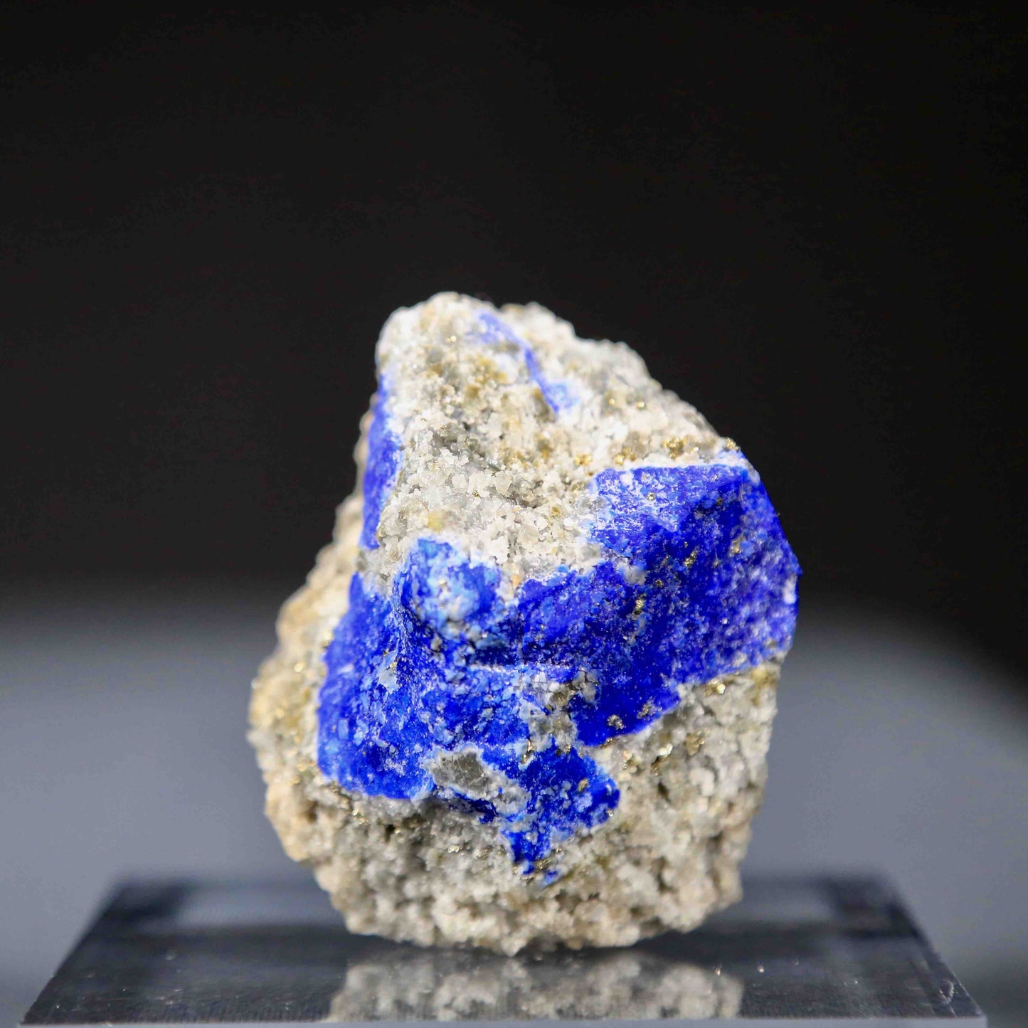 Lapis Lazuli from Afganistan (270 grams)