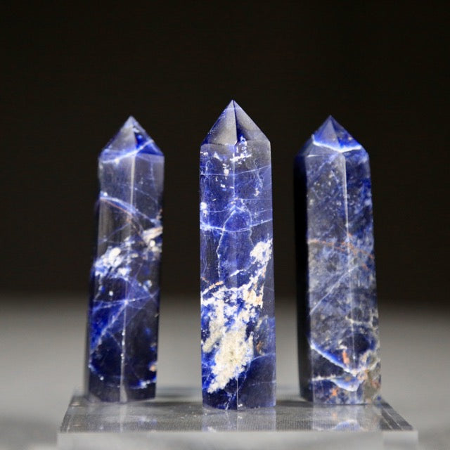 Sodalite Point (67 grams)